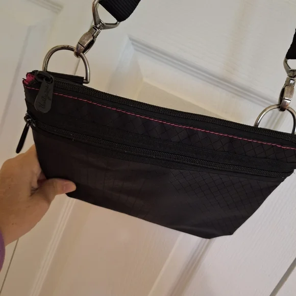 Thirty-One Black and Pink Crossbody Bag - Picture 11 of 15